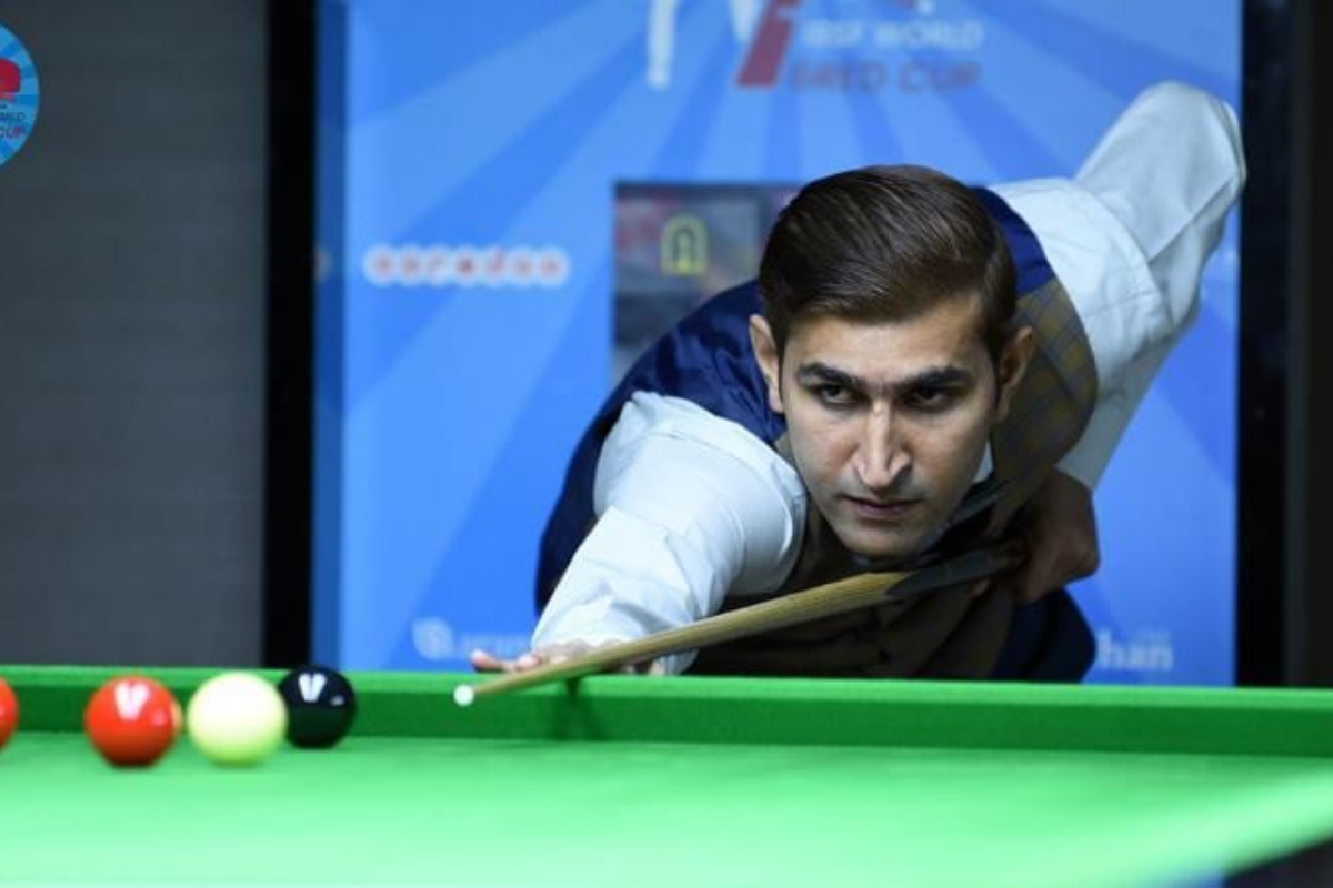 Pakistani Cueists Take Early Lead in World Snooker Championship