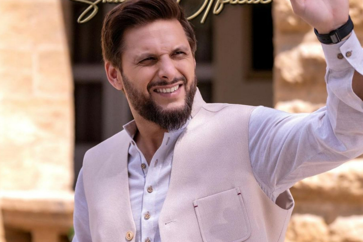 Shahid Afridi meets PM to discuss cricketing issues, PCB role