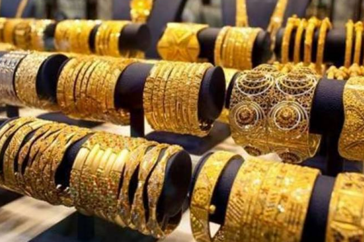 Gold price in Pakistan declines by Rs500 to Rs220,500/tola on Dec 1