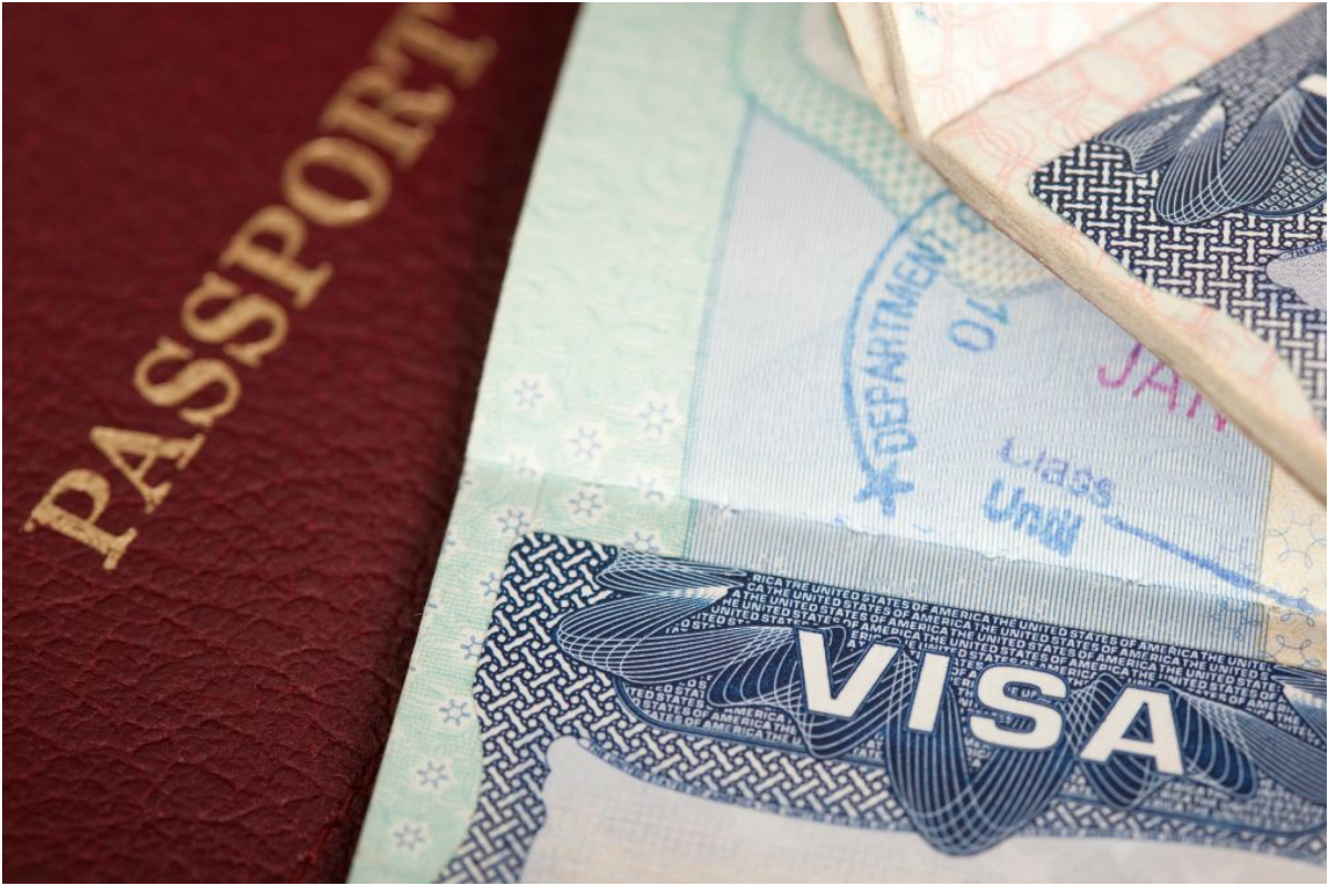 Iran announces free visa for UAE, Saudi citizens