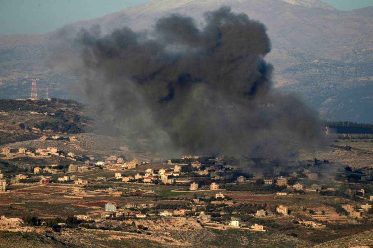 Israeli air attack claims life of Hezbollah fighter in Southern Lebanon