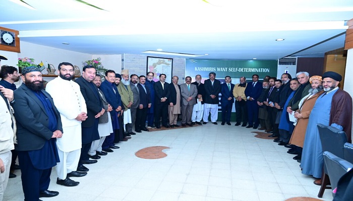 PM Kakar calls for permanent, final settlement of J&K dispute