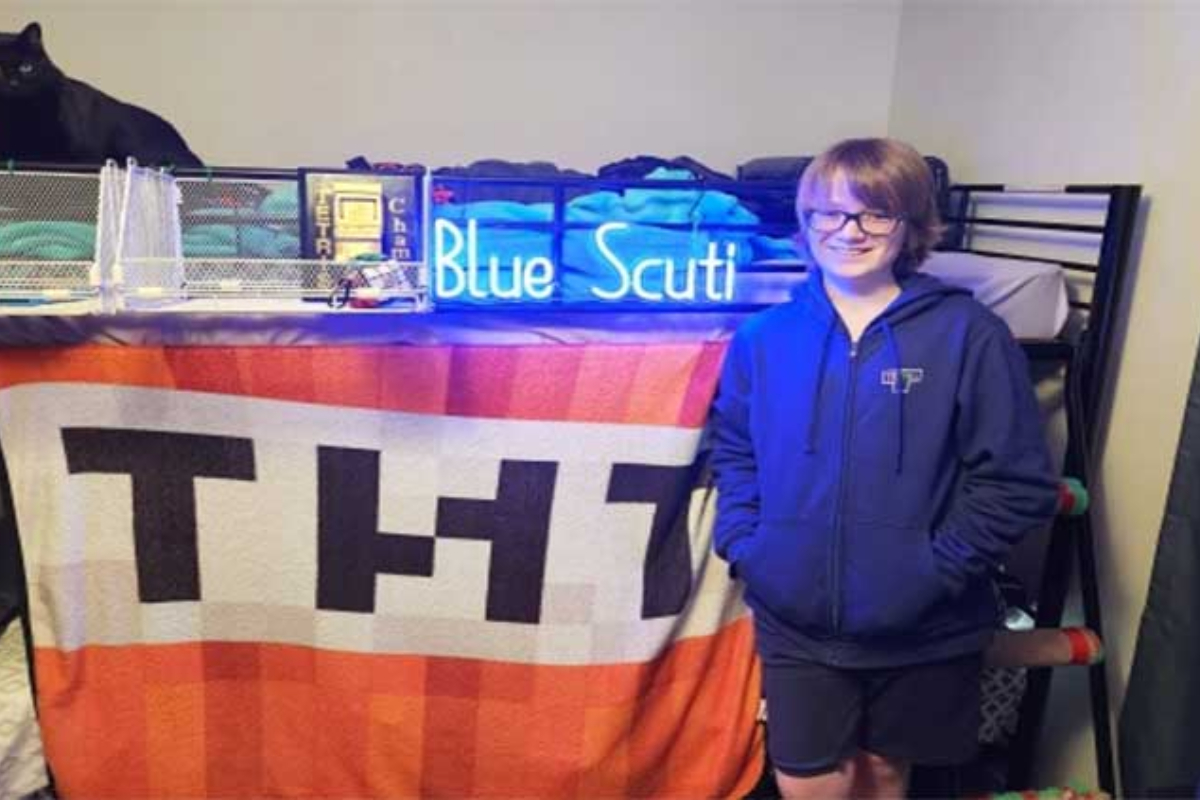 Tetris Maestro: 13-Year-Old Wiz Conquers Game, Receives Surprise Call from Creator