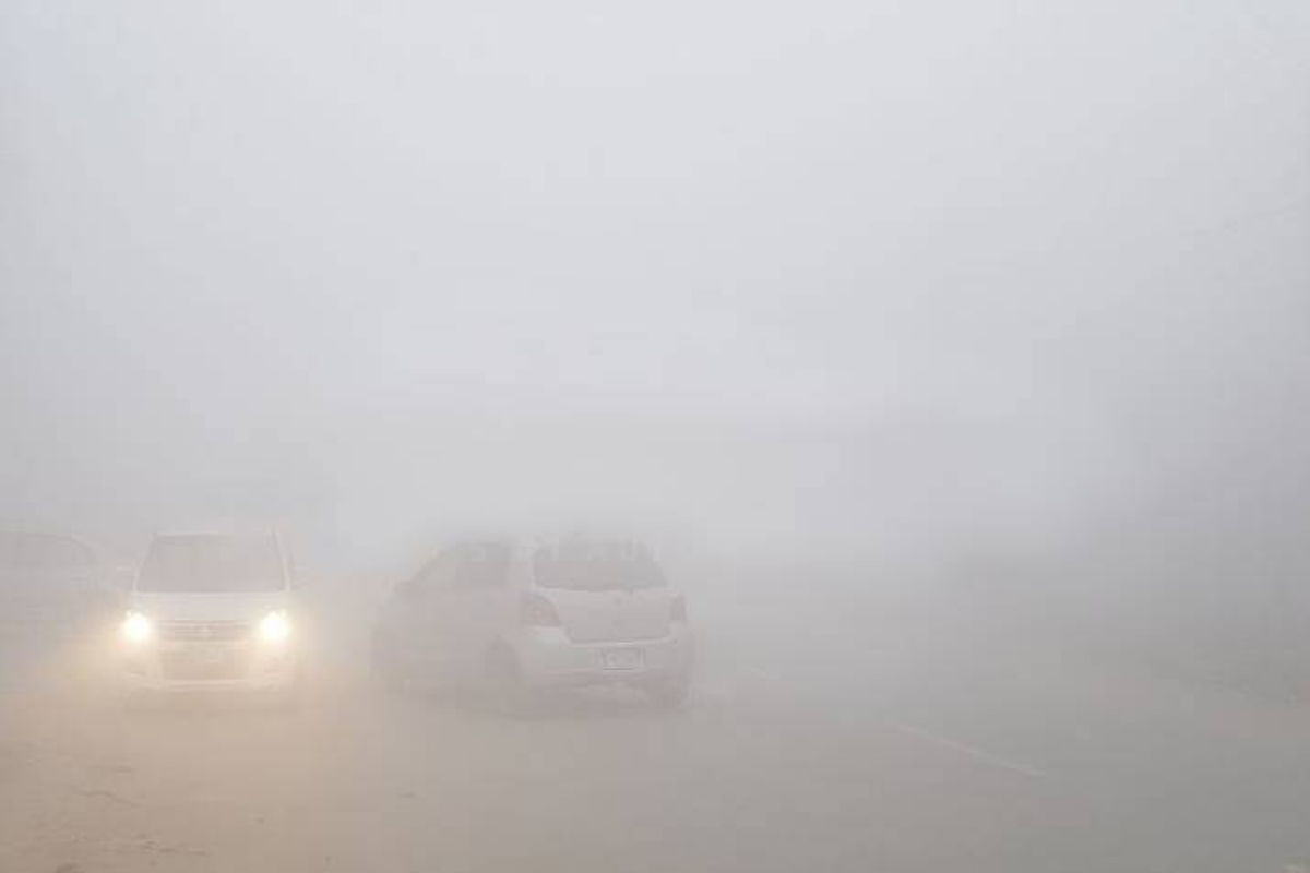 Fog forces closure of several motorway sections across Punjab