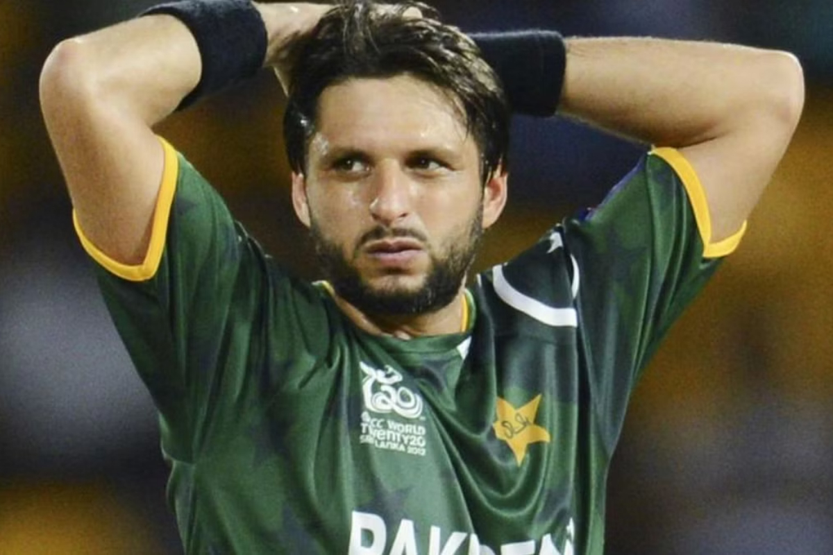 "Going to reserve my views," says Shahid Afridi while praising Aamer Jamal