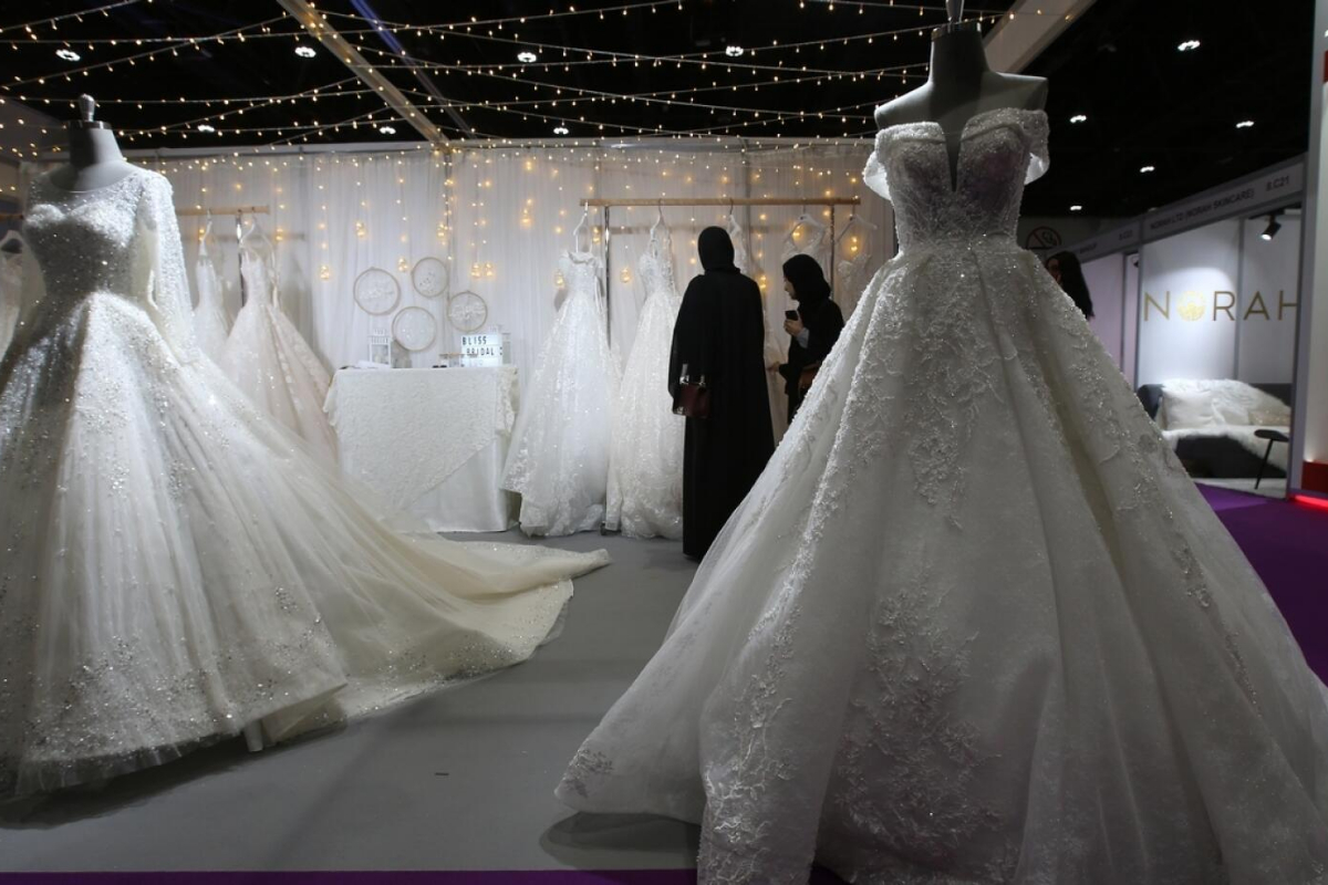 Dubai offers incentives to encourage young Emiratis to get married