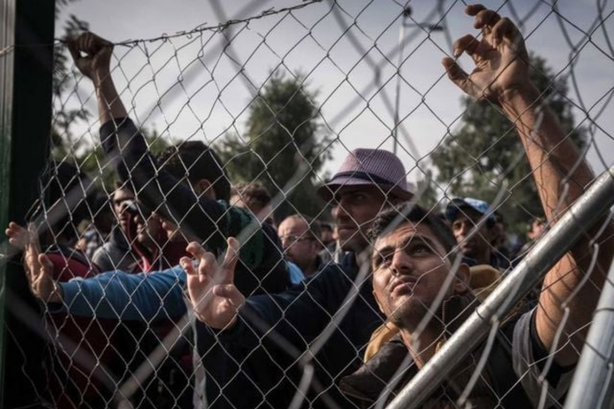 Asylum-seekers informed of imminent deportation after UK ministry 'Error'