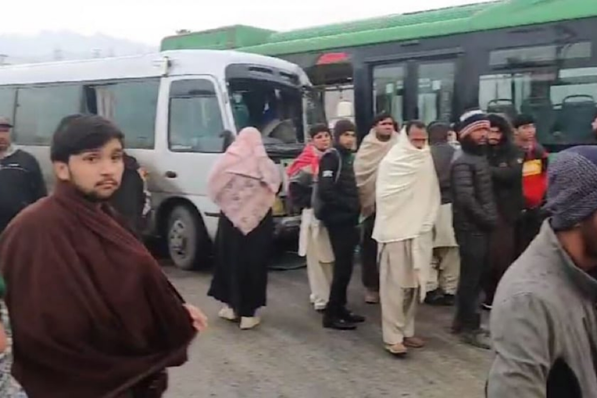 Metro Bus Accident in Islamabad Leaves Multiple hurt