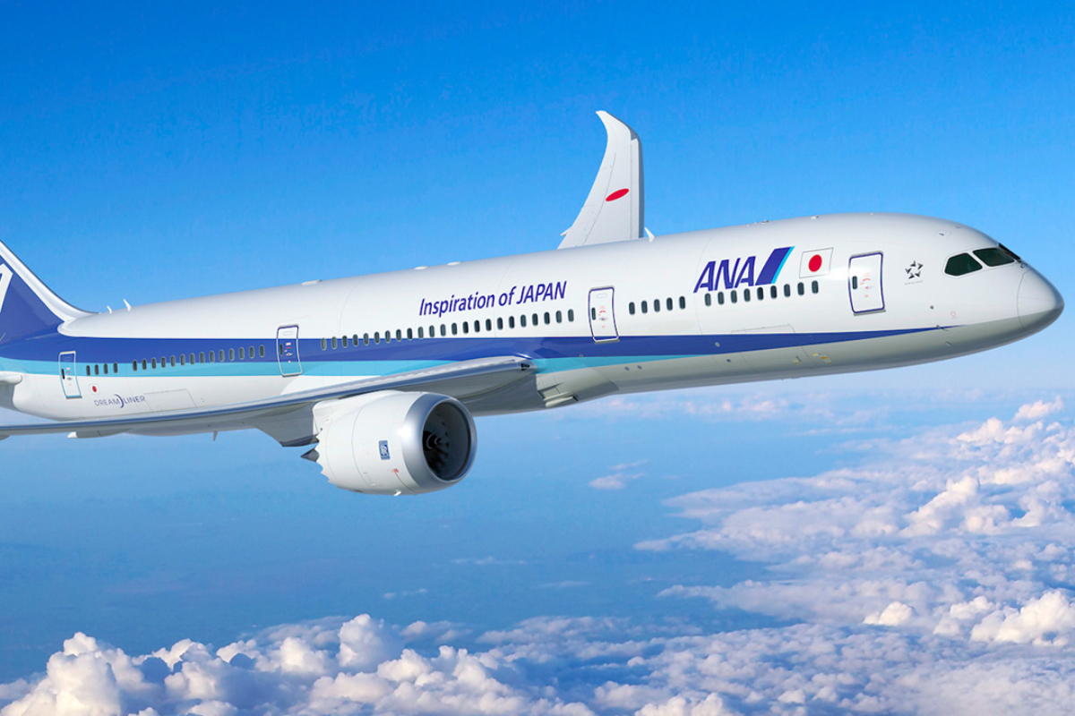 Cockpit Crack Forces Japan Flight to Turn Back