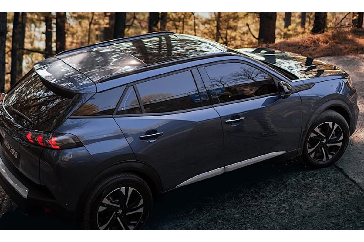 Peugeot 2008 Gets Two unique Colors in Pakistan