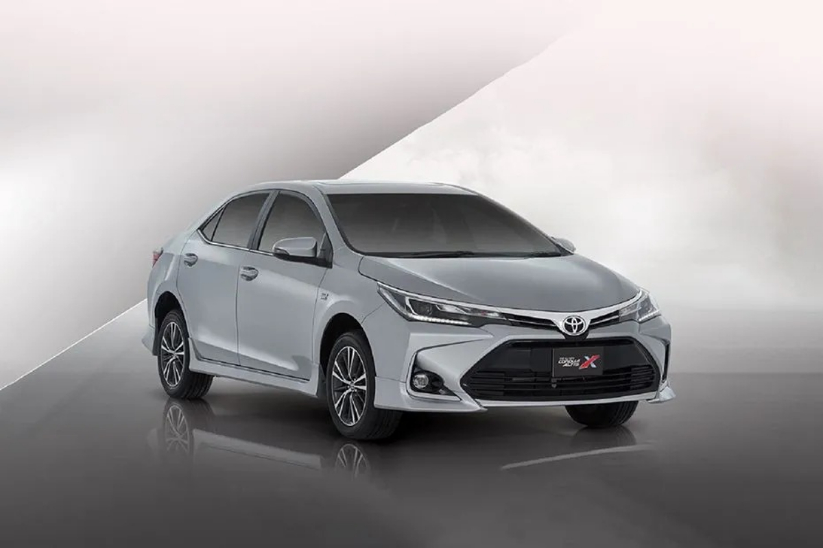 The Toyota Corolla continues to be the leading sedan in Pakistan, dominating the roads for many years. Known for its reliability.