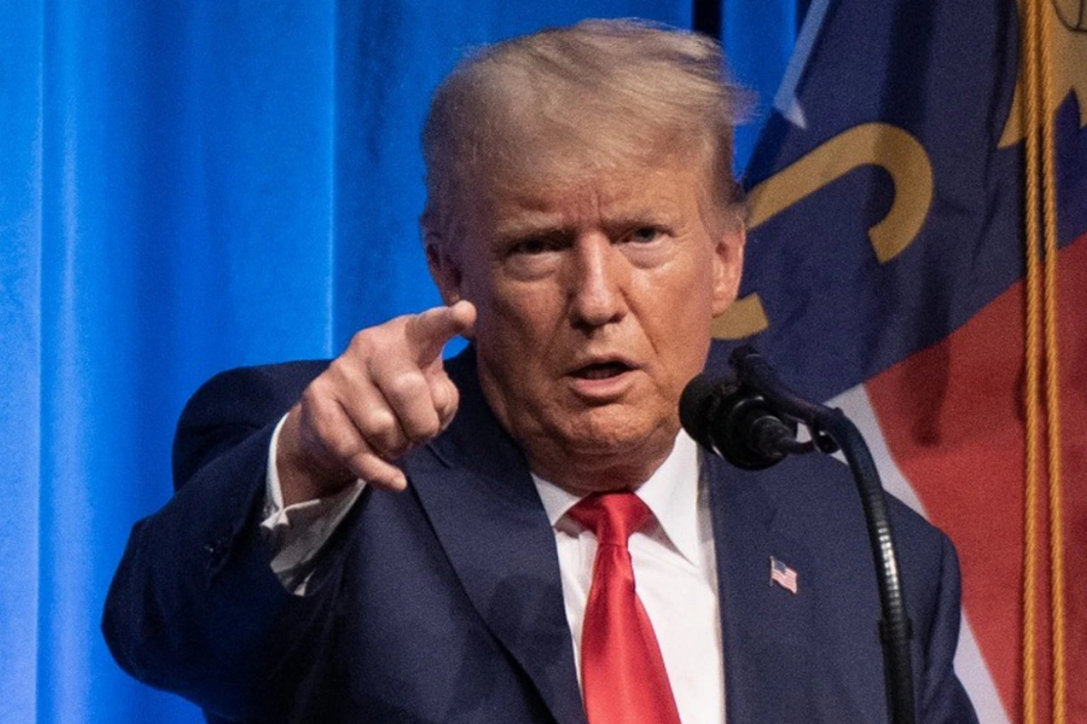 Trump pushes pressure republicans to block Ukraine aid deal