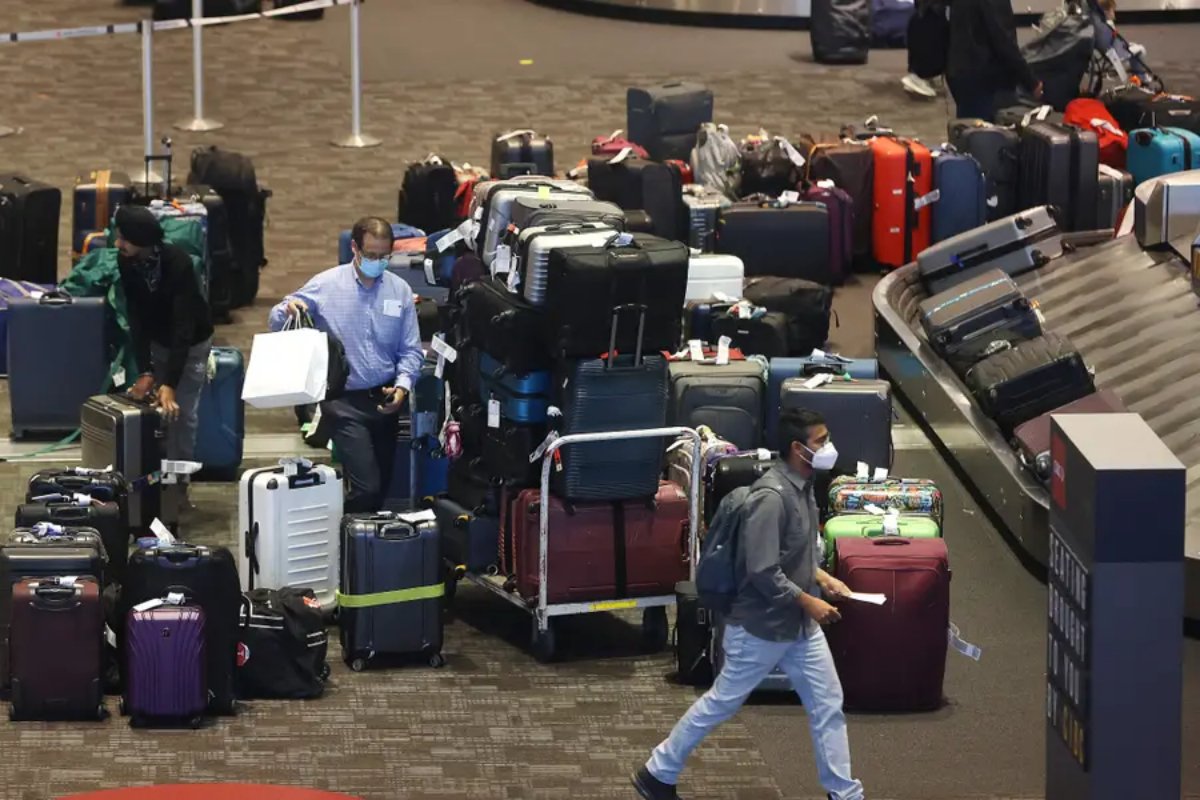 Indian Airlines are ordered to manage baggage chaos