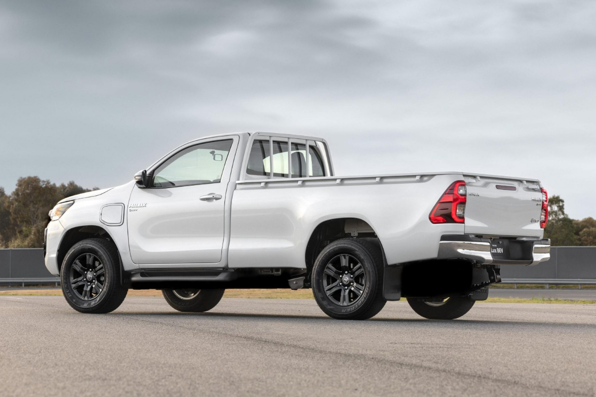 Toyota to Launch Hilux Electric Vehicle by 2025