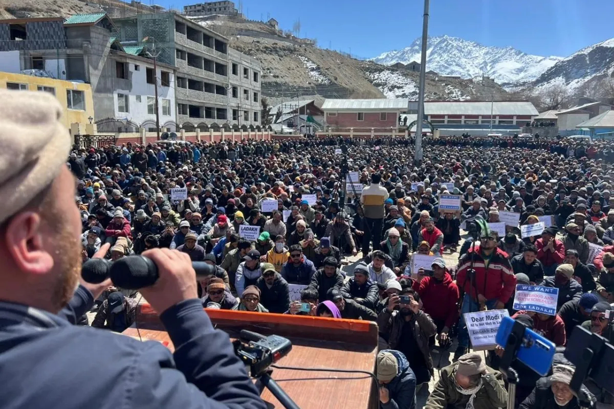 India: Thousands people are protesting in sub-zero temperatures in Ladakh