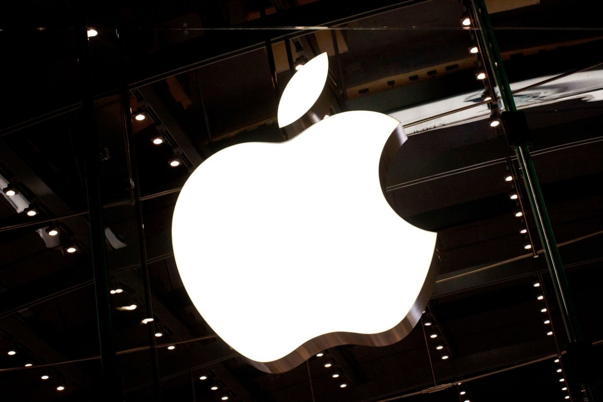 iPhone Flip being scrapped? Analysts say yes, but not all is lost