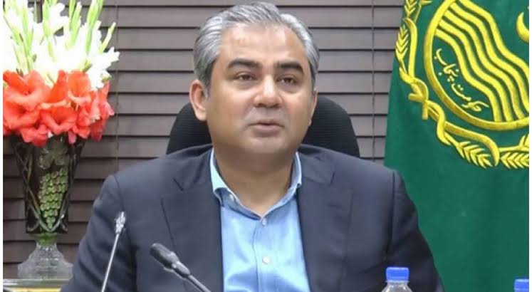 Pakistan, ADB discuss collaboration to foster economic growth