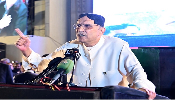 LARKANA: President Asif Ali Zardari addressing to the public gathering on the occasion of 45th Death Anniversary of Shaheed Zulfiqar Ali Bhutto at Garhi Khuda Bakhsh Bhutto.