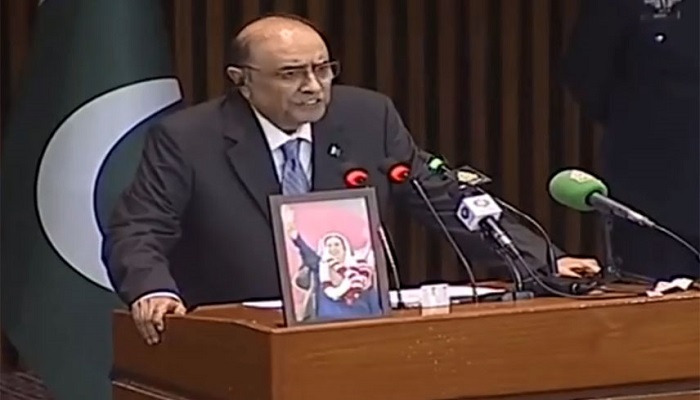 Zardari urges political leadership to prioritize national interests