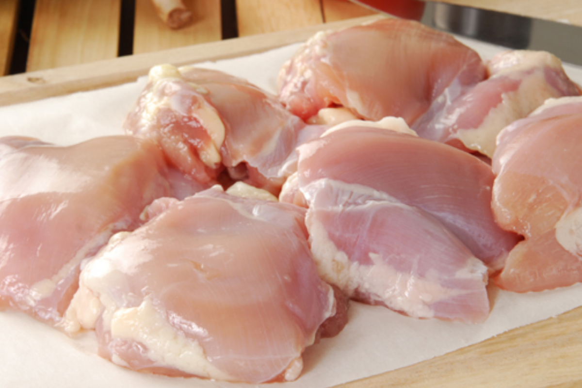 Chicken prices surge in Karachi
