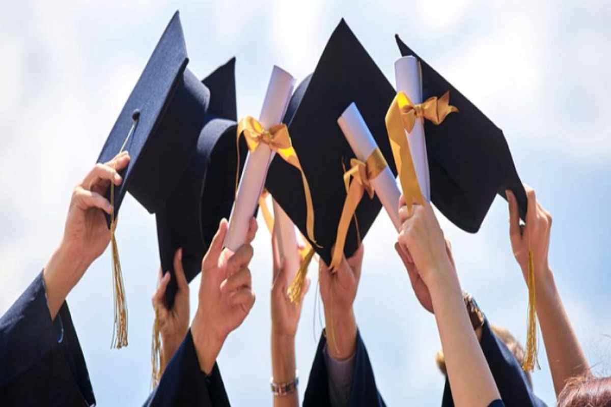 Punjab Announces 30,000 Scholarships for Students