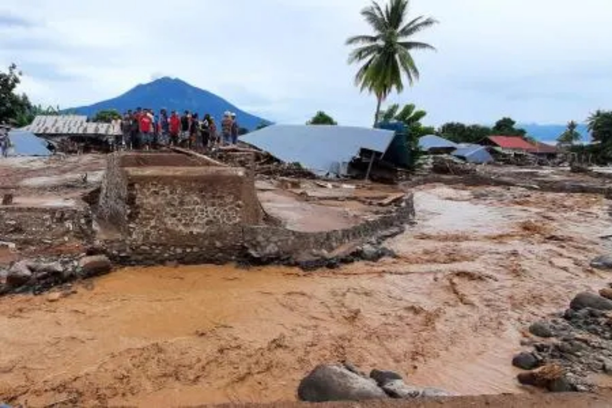 Indonesia: Devastating floods claim 43 lives in West Sumatra, 15 still missing