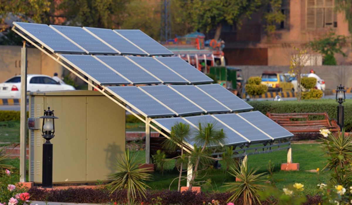 Government announced free Electricity and Solar Panels in Sindh?