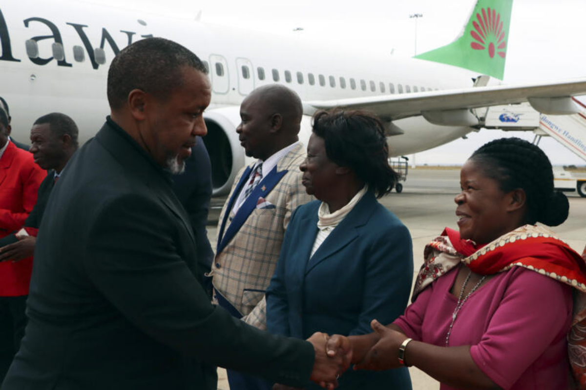 Malawians honor vice-president killed in tragic plane crash