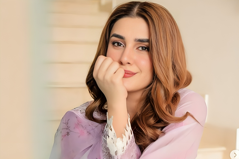 Kubra Khan
