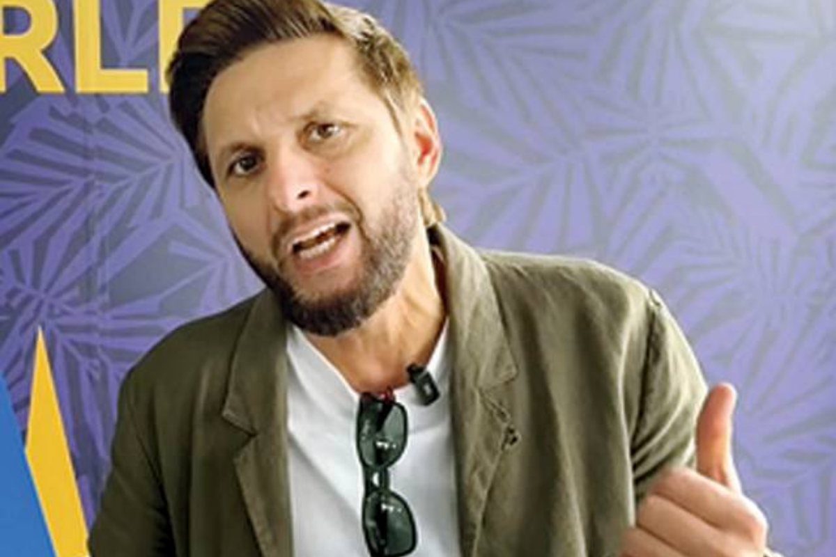 Shahid Afridi Israel group selfie