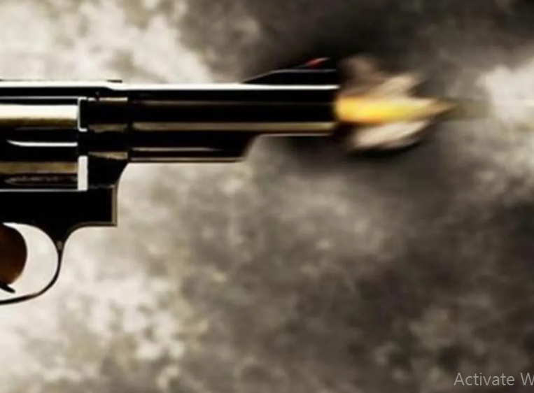 Young man gunned down by guard while filming video