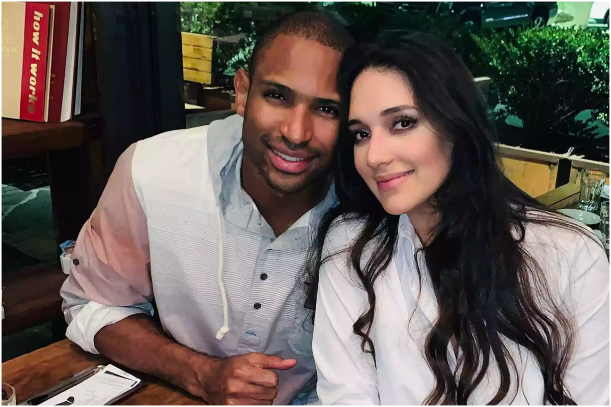 Amelia Vega