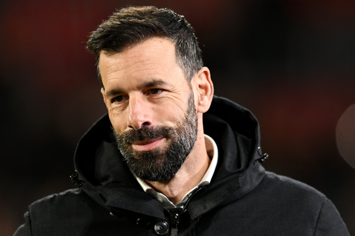 Ruud van Nistelrooy returns to Man United as assistant manager