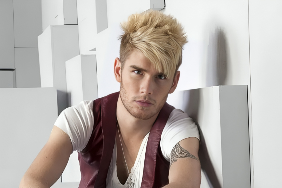 Colton Dixon