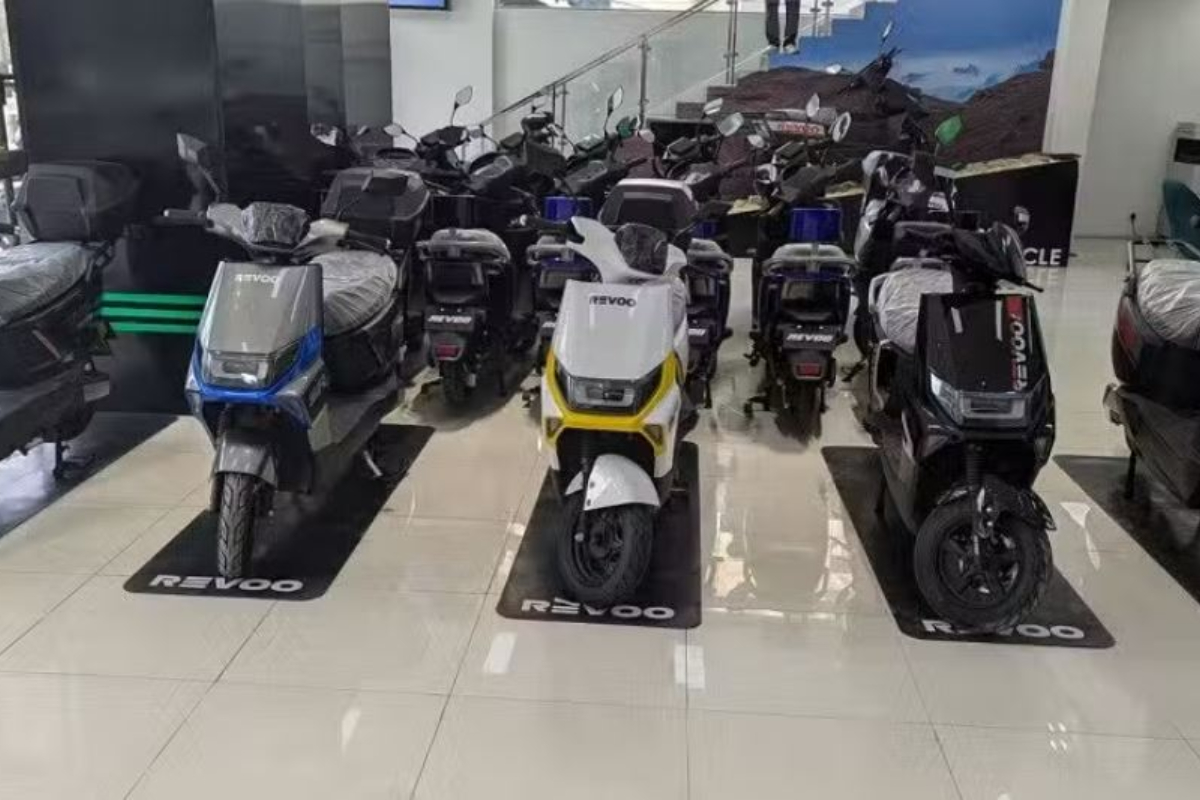 Affordable new electric scooters unveiled by Revoo Pakistan