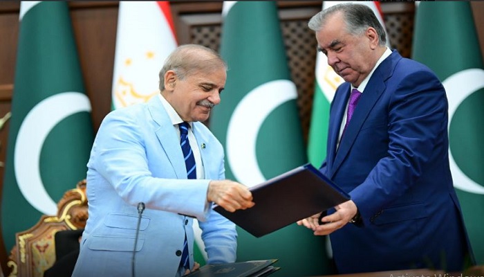 PM, President Emomali vow to further strengthen Pakistan-Tajikistan ties