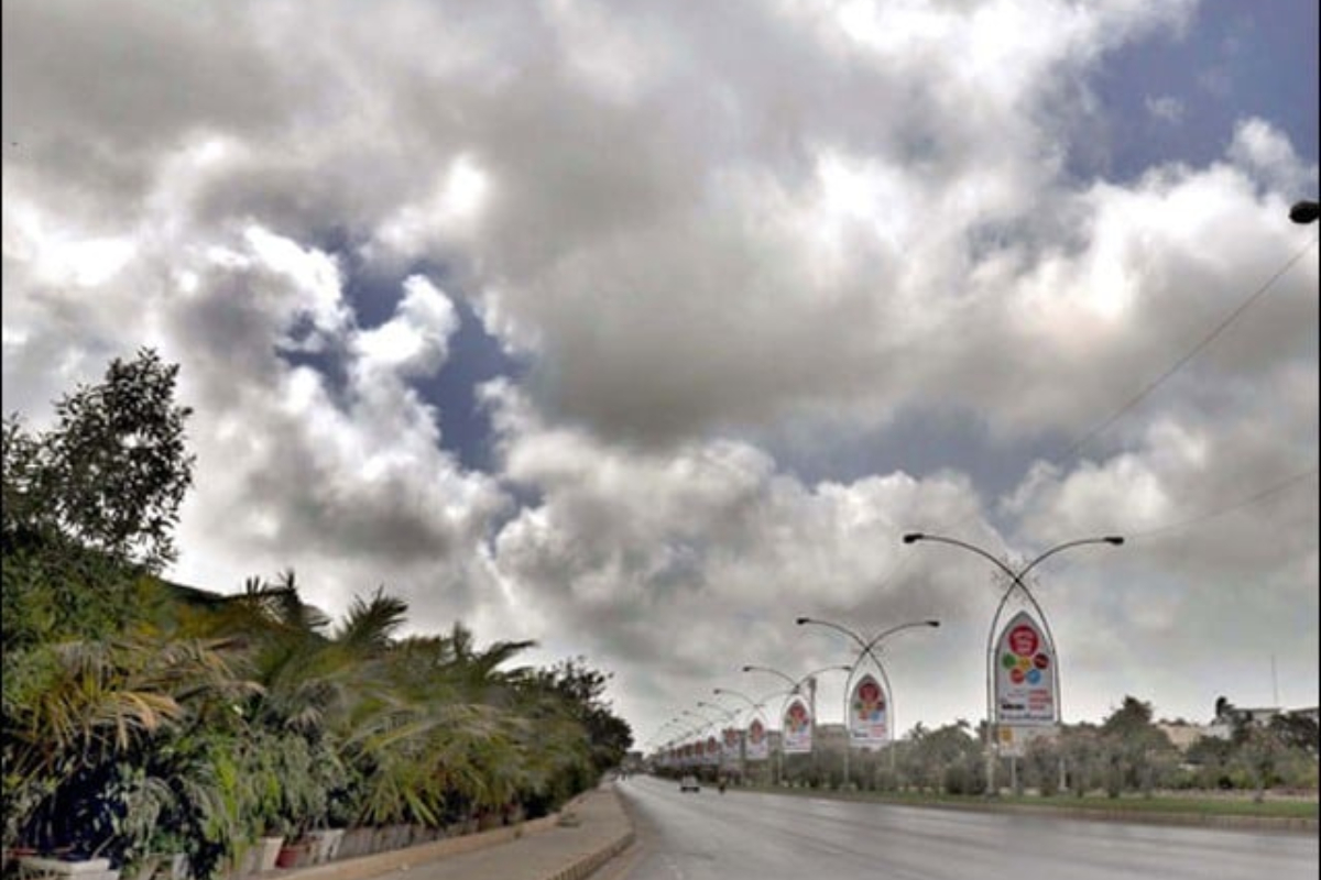 Partly cloudy conditions and sea breeze forecasted for Karachi
