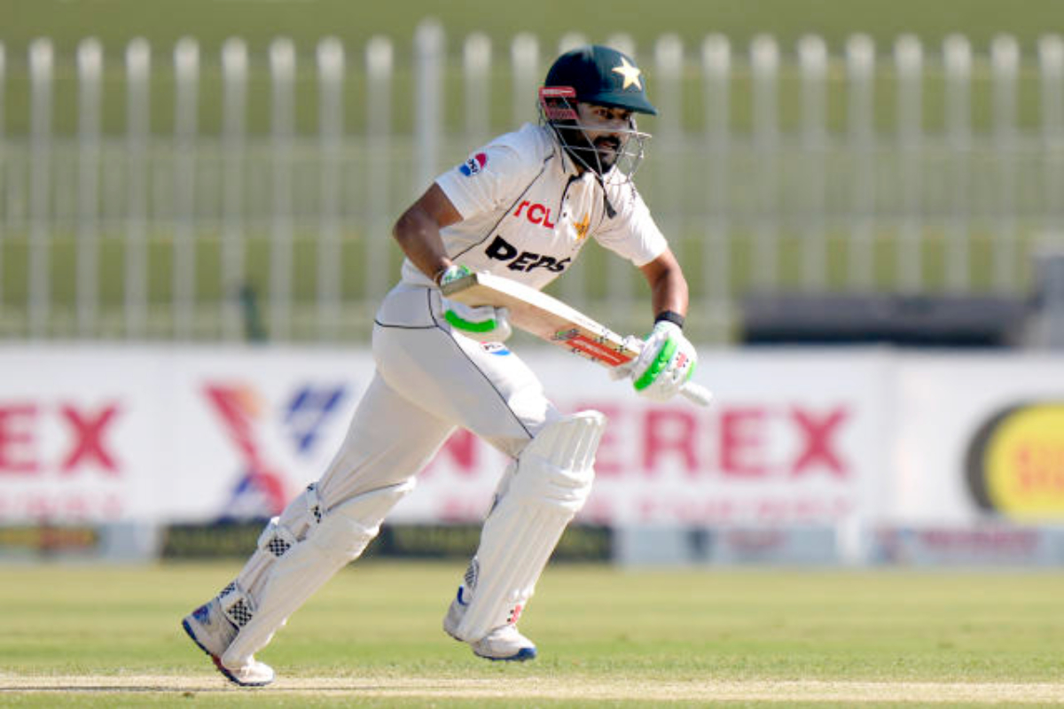 Pakistan reaches 187/7 at lunch on day two of third Test