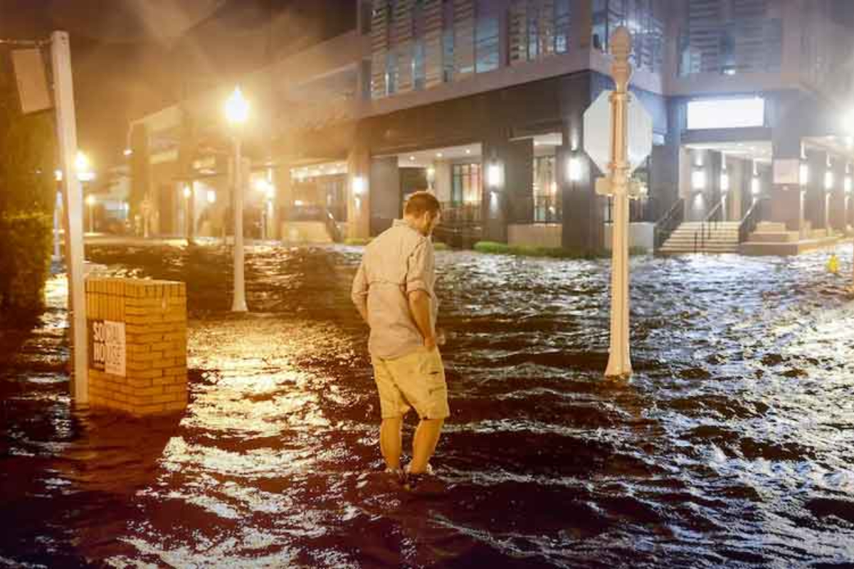 Central Florida hit hard as Hurricane Milton destroy homes