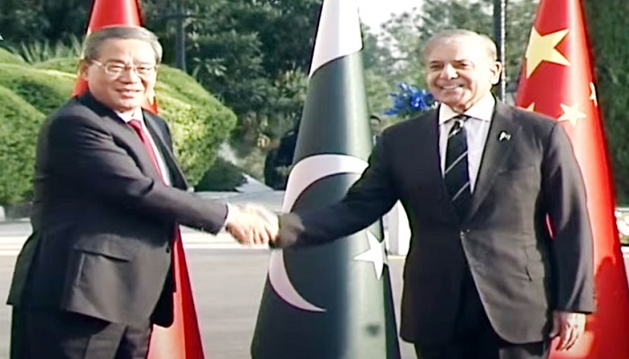 Chinese Premier Li given a guard of honour at PM House