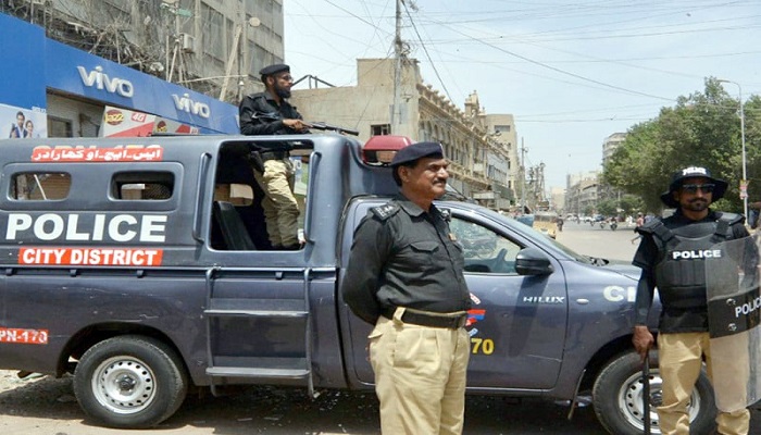 SHO martyred as two rival groups exchange fire in Shikarpur