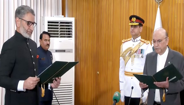 Lt Gen (Retd) Akhtar Nawaz Satti takes oath as FPSC Chairman