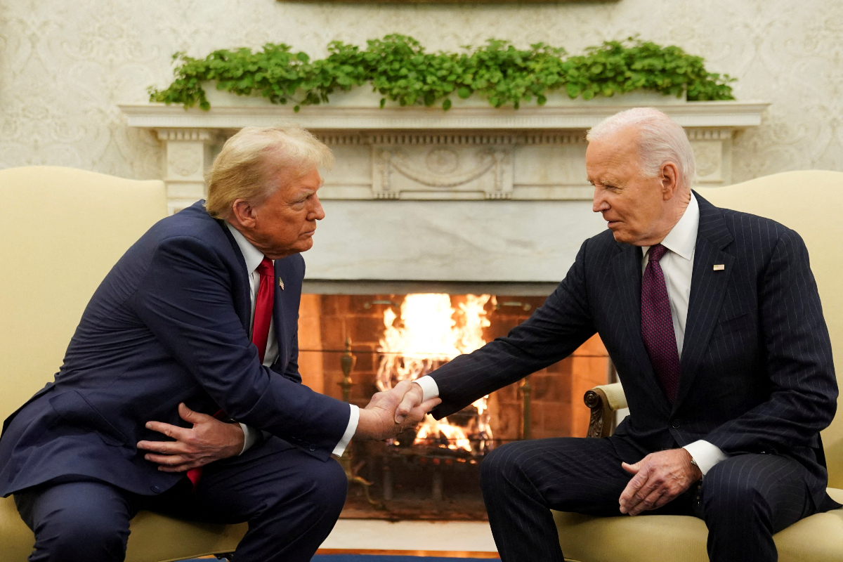 Trump meets with Biden at White House