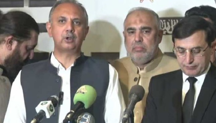 PTI accuses govt of turning parliament into ‘rubber stamp’