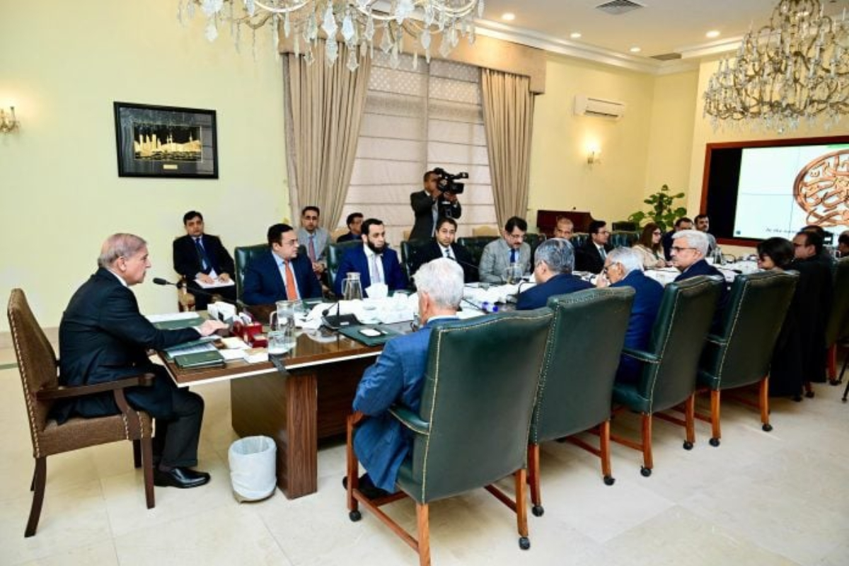 PM Shehbaz Sharif orders action to curb human trafficking