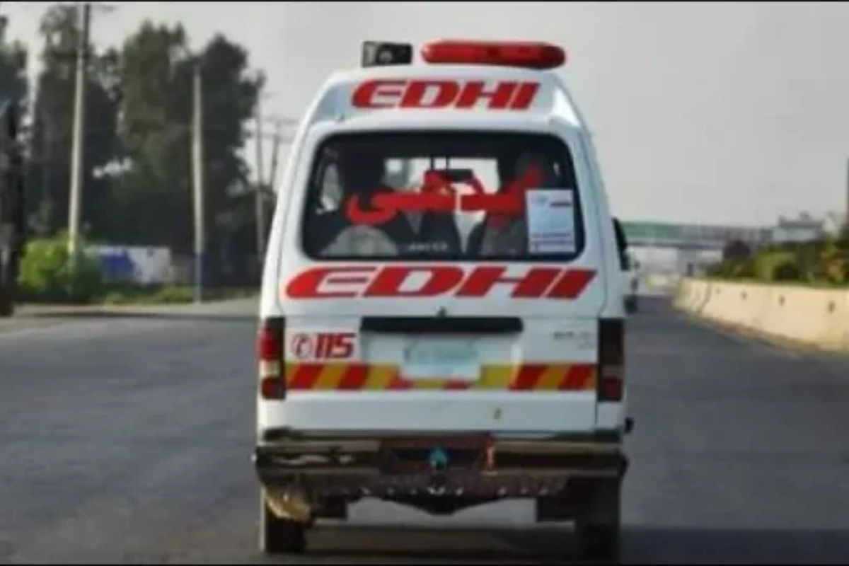 Daughters tie father, set him on fire in Gujranwala