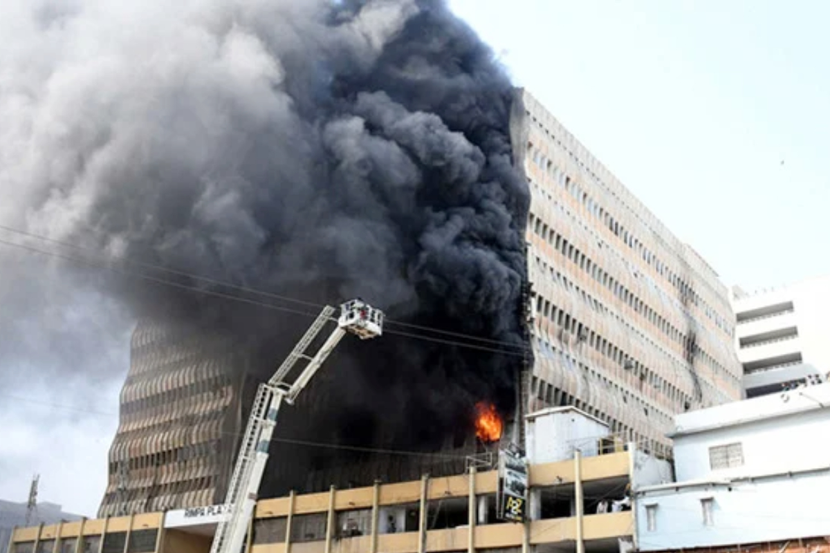 Fire breaks out again at Rimpa Plaza in Karachi