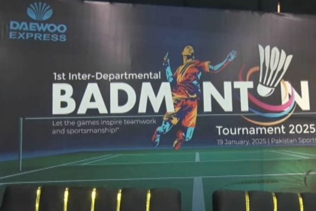 Daewoo’s first inter-departmental badminton championship; Faheem Barlas wins Men's singles title