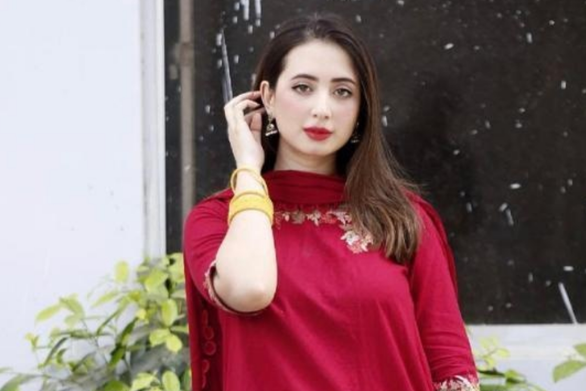 Komal Aziz