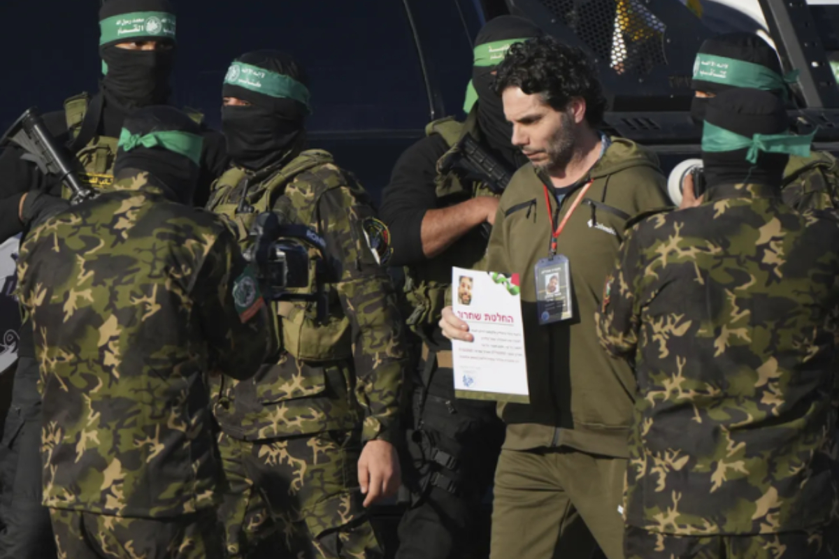 Two hostages return to Israel after Hamas release